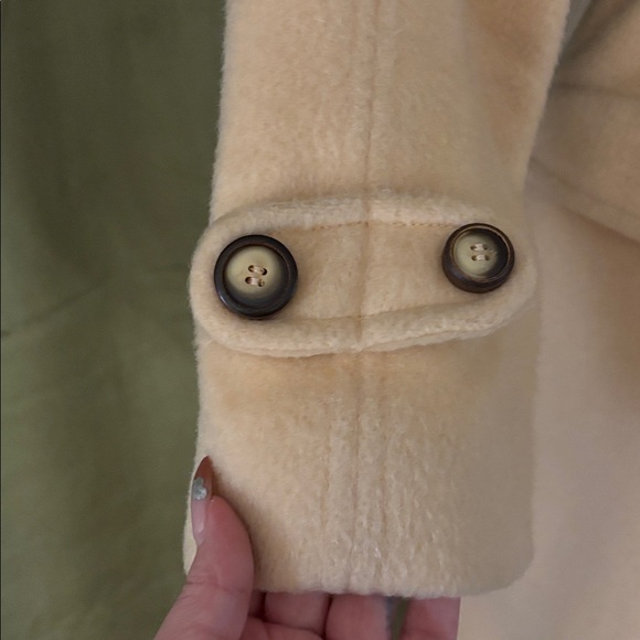 Pierre Cardin Cream 100% teddy wool  coat, US6 - Picture 8 of 14